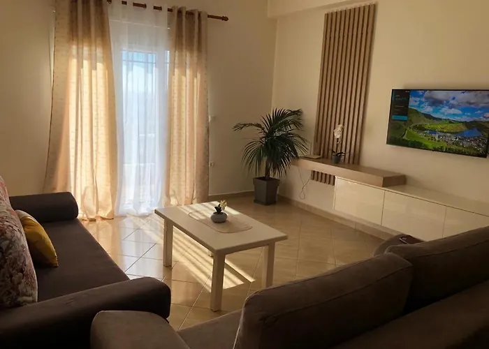 Theona Apartament Saranda