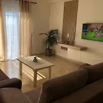 Theona Appartement Sarandë