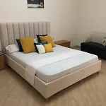 Theona Appartement Sarandë