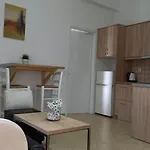 Theona * Sarandë