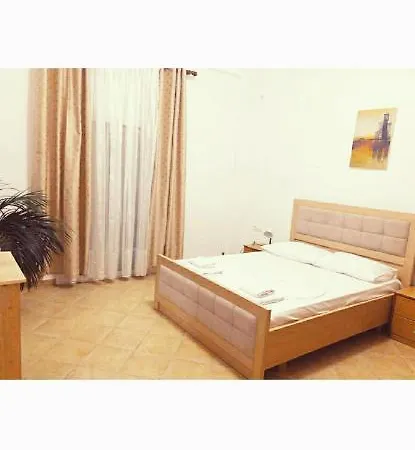 Theona Apartament Saranda