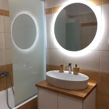 Apartment Theona