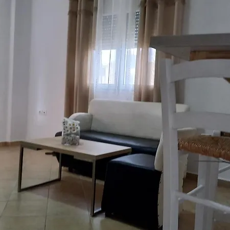 Theona Apartament Saranda