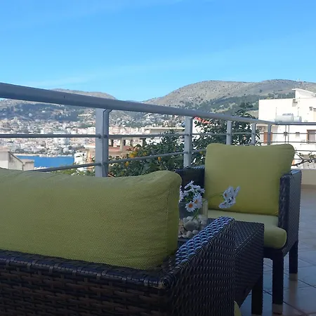 Theona * Sarandë
