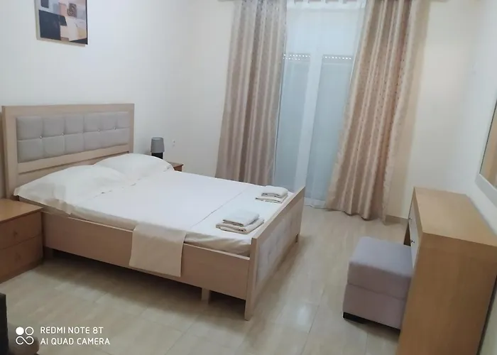 Apartment Theona *